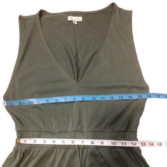 URBAN OUTFITTERS Silence + Noise Romper Women's Size Small Olive Tristin V Neck - Picture 4 of 11
